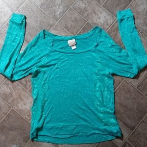 Pretty teal long sleeved shirt